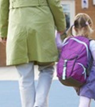 How to treat the child who is just starting school?